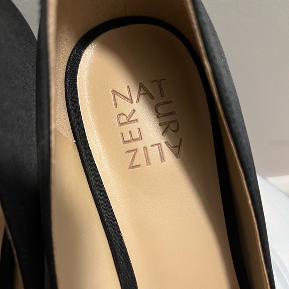 Brand New Naturalizer Heels Pumps Size 9 1/2 Black . No box - Picture 7 of 9